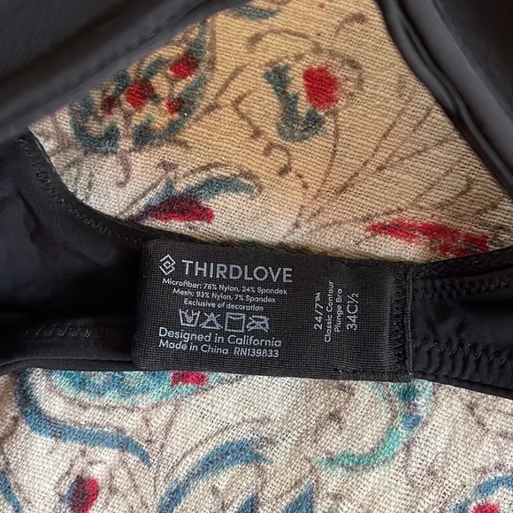 24/7® Classic Contour Plunge Bra - 34 C 1/2 - Picture 7 of 12